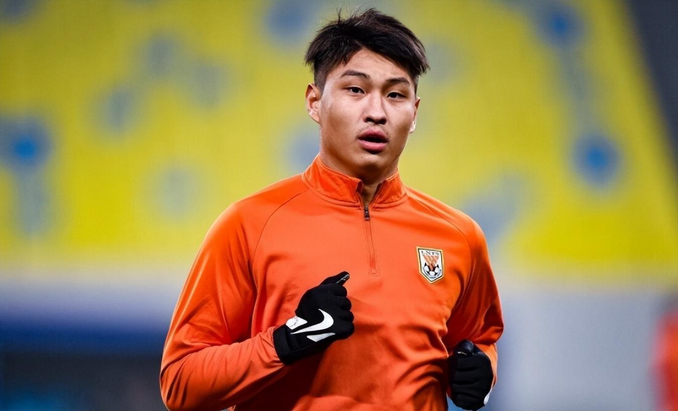 乐鱼平台-于根伟官宣重要决定！确认两位新内援已通过试训，将加盟津门虎