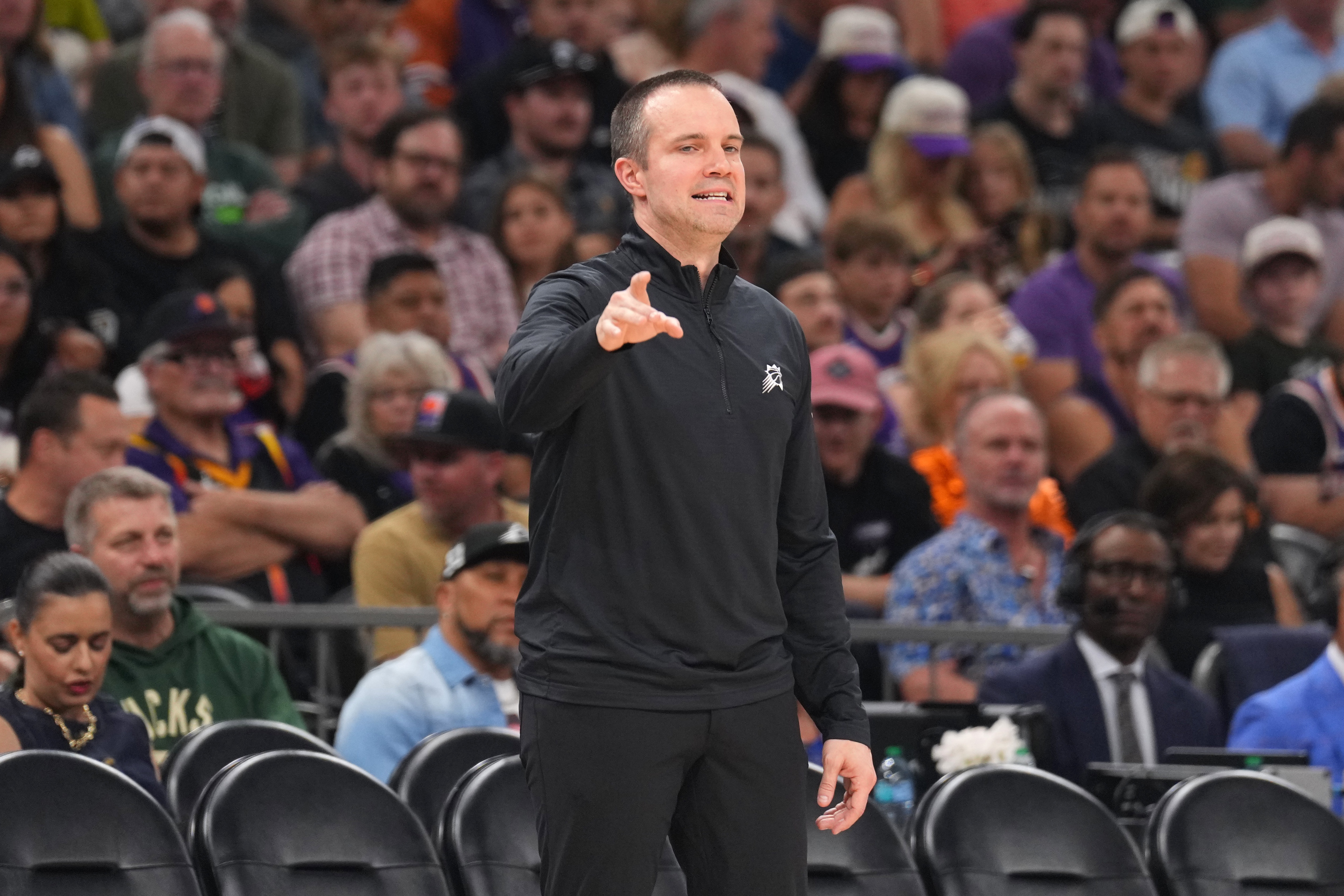 乐鱼app-背靠背对阵独行侠！奥特：会评估球员情况决定是否安排轮休